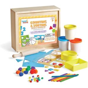 Learning Resources Kit d’activités sensorielles Merveilles de l’espace, jouets sensoriels pour jeu sensoriel, jouets de l’espace, jouets Montessori, boîte de rangement en bois, à partir de 3 ans(Comptage et tri)